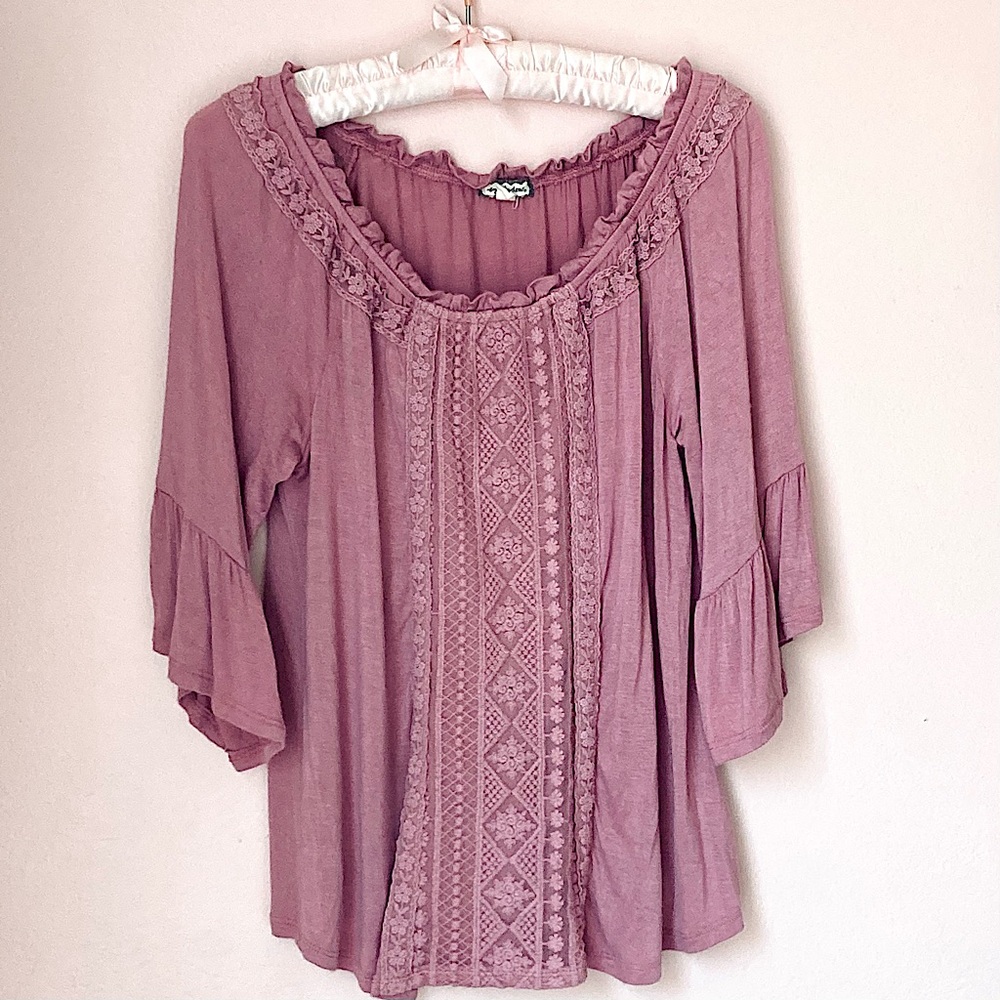 mauve/magenta lace bell sleeve scoop neck